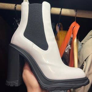 Alexander McQueen Tread Slick Chelsea Boot (Women) 39 1/2